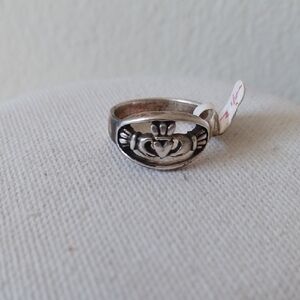 Silver Claddagh Ring